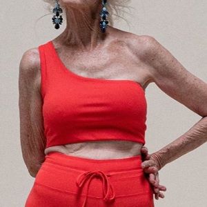 Girlfriend Collective Bianca Bra in Poppy Medium